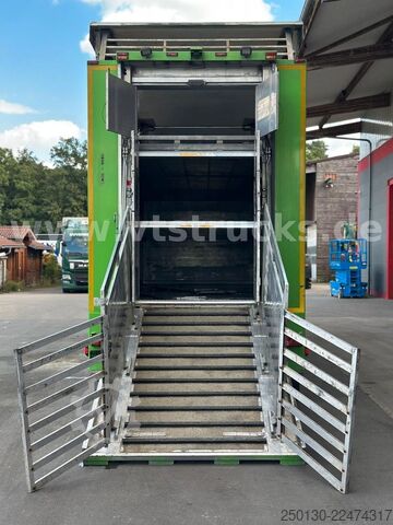 Cattle truck MAN TGX 26.440 6x2 3.Stock Cuppers Komplett-Zug