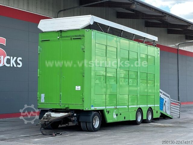 Cattle truck MAN TGX 26.440 6x2 3.Stock Cuppers Komplett-Zug
