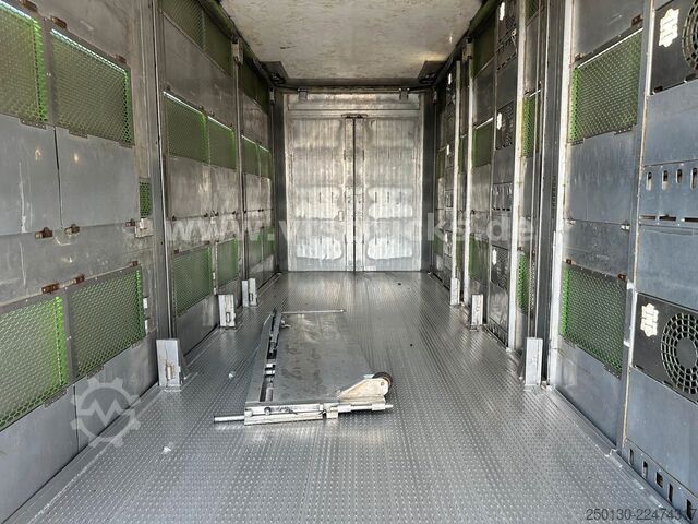 Cattle truck MAN TGX 26.440 6x2 3.Stock Cuppers Komplett-Zug
