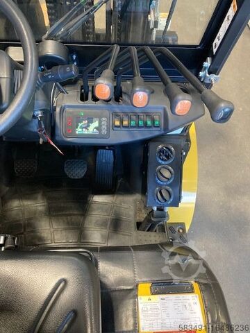 Diesel Forklift Yale GDP35UX