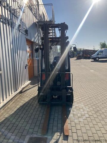 Dieselstapler Linde H20D-01