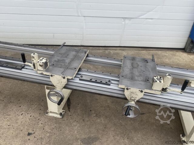 Adjustment unit with 2 adjustment tables with hand crank adjustment – made of ALU system profile, li EIGENBAU 
