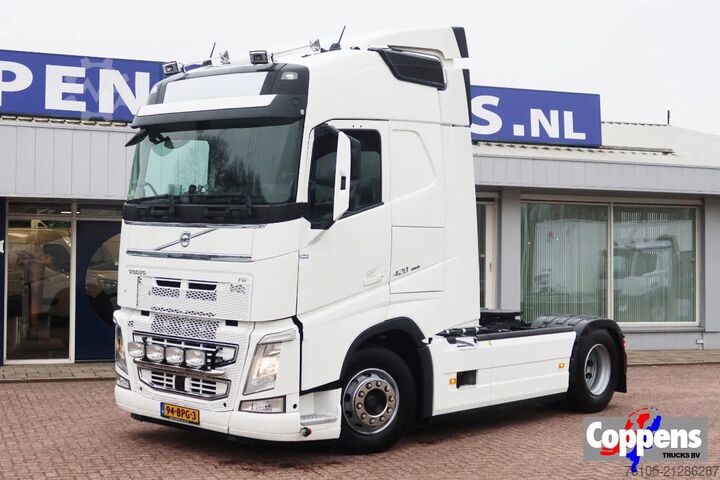 Standard-SZM Volvo FH 4x2 bed 2x Holland Truck