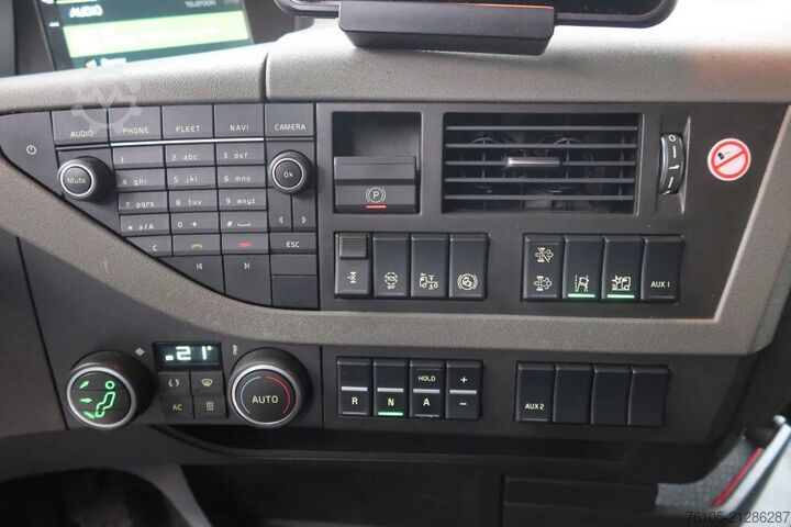 Standard-SZM Volvo FH 4x2 bed 2x Holland Truck