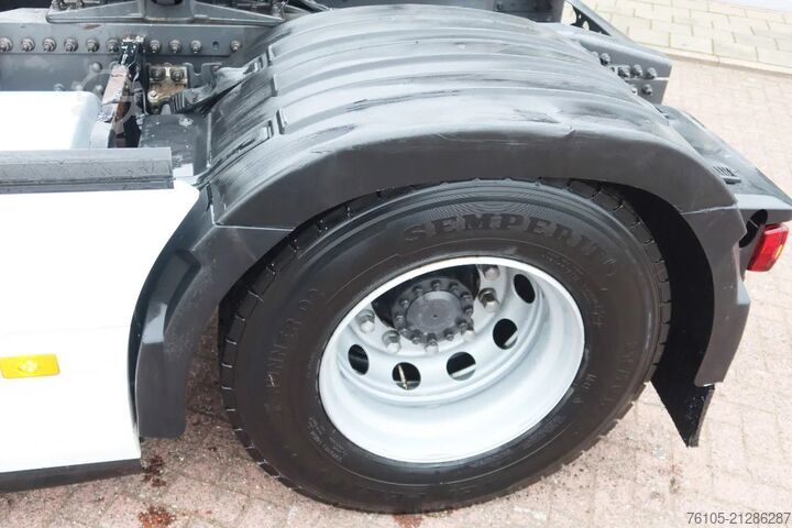 Standard-SZM Volvo FH 4x2 bed 2x Holland Truck