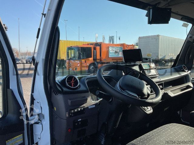 Refrigerator body van FUSO Mitsubishi eCanter 7C18 M-Bat Kühlkoffer LBW