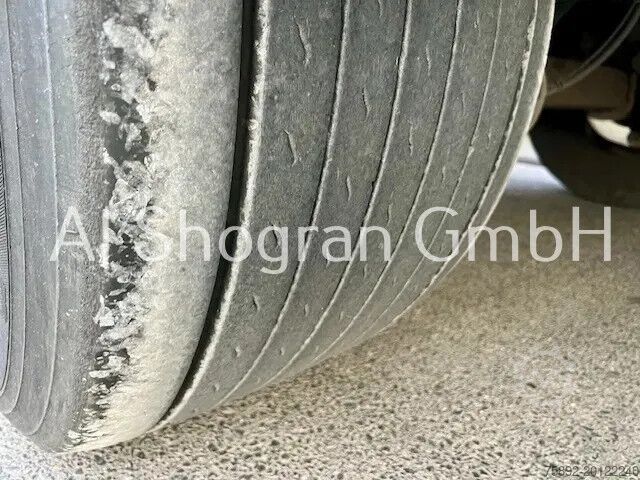 Pferdeanhänger Menke-Janzen 2 x Achsen PBW / Geflügeltransport