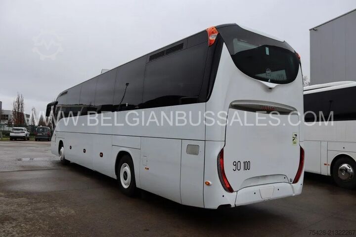 Motor coach Iveco Magelys / 12.8m / Lift / Full Option
