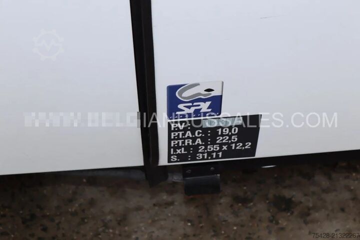 Motor coach Iveco Magelys / 12.8m / Lift / Full Option