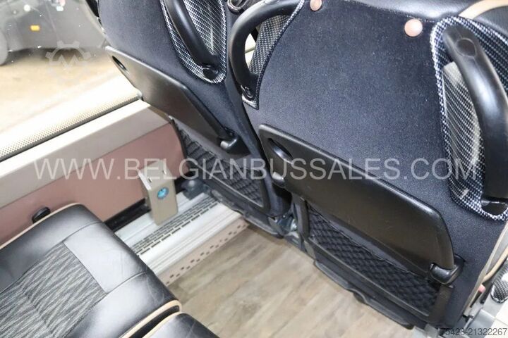 Motor coach Iveco Magelys / 12.8m / Lift / Full Option