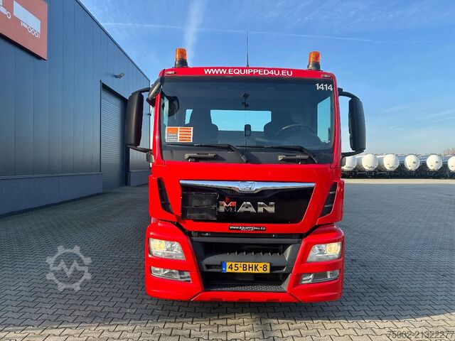 Hazardous substances MAN TGS TGS 24.320 6x2 / 71.629km!!! / EURO 6 / NL-...