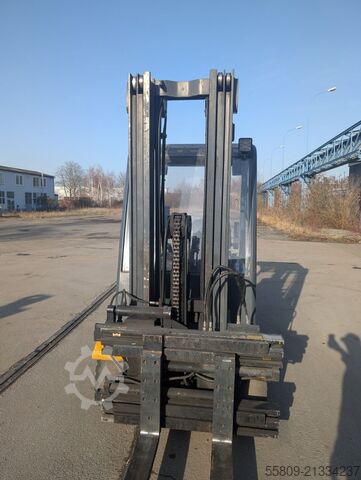 Electric 4-wheel forklift Jungheinrich EFG 430