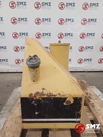 Hydraulic tank Caterpillar Occ hydraulische tank D6M Caterpillar