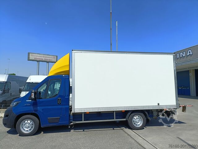 Box van with tail lift FIAT DUCATO 35