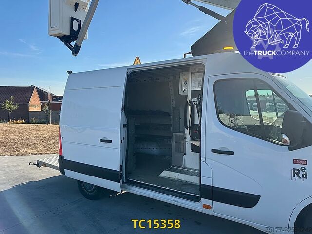 Lifting platform Renault Master 145.35 klubb