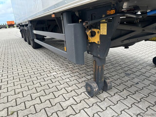 Refrigerated/frozen transport Schmitz Cargobull CARRIER VECTOR 1950 D/E /DISCBRAKES / NL-TRAILE...