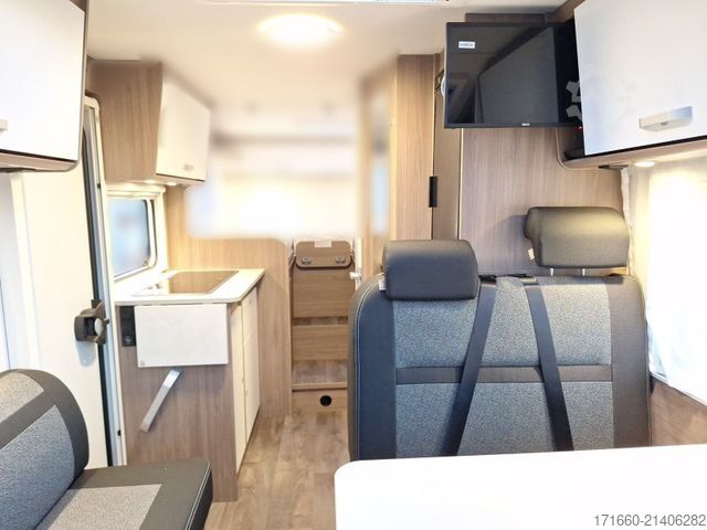 Semi-integrated camper CARADO V 347