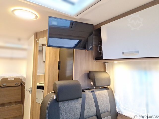 Semi-integrated camper CARADO V 347