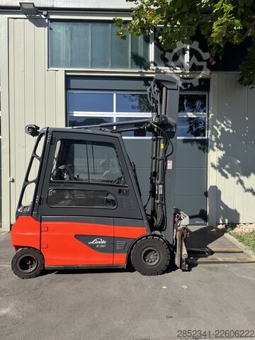 Gabelstapler Linde E30L mit Triplex 6880 mm