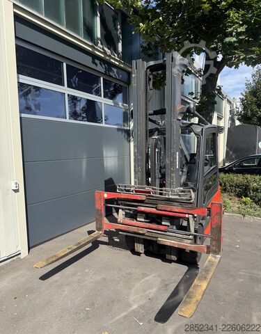 Gabelstapler Linde E30L mit Triplex 6880 mm