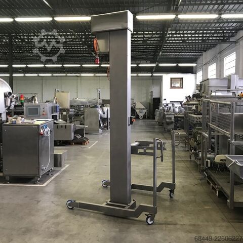 Mobile Beschickung für 200L Normwagen Barsso mobiele lift voor 200L normwagens