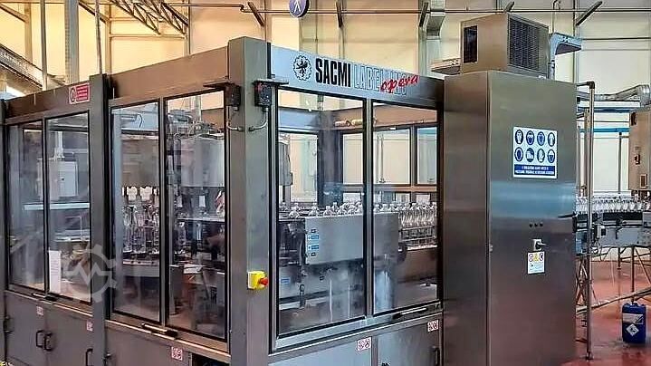 Etikettieranlage SACMI Labelling S.p.A. Opera 400 RF