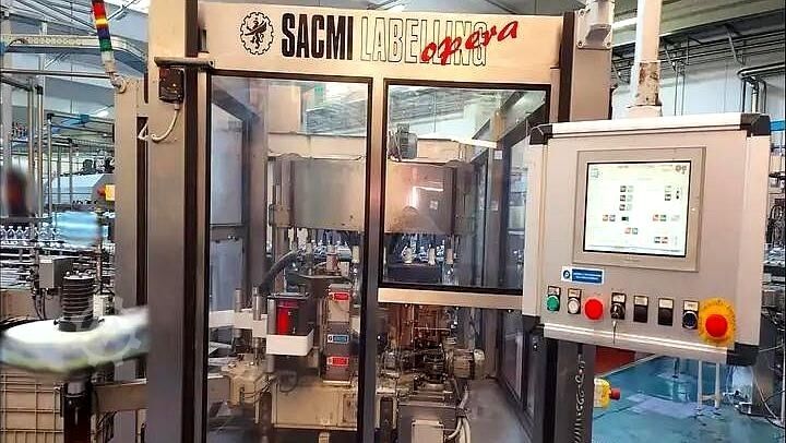 Etikettieranlage SACMI Labelling S.p.A. Opera 400 RF