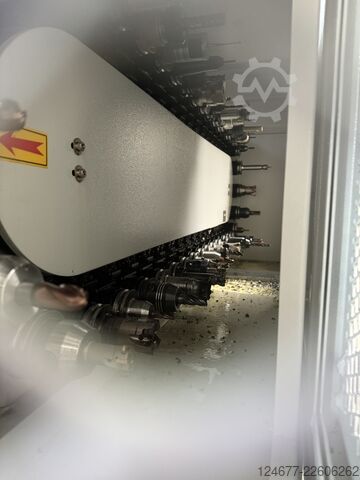 Universal machining center MTRent MTevo V76D
