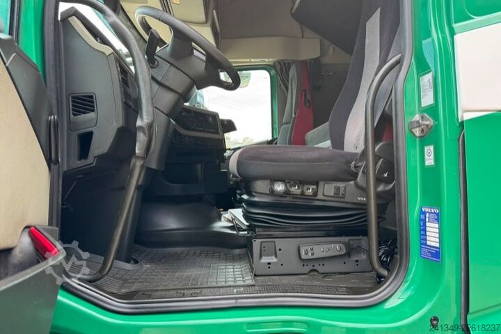 Standard tractor unit VOLVO FH-460 4x2