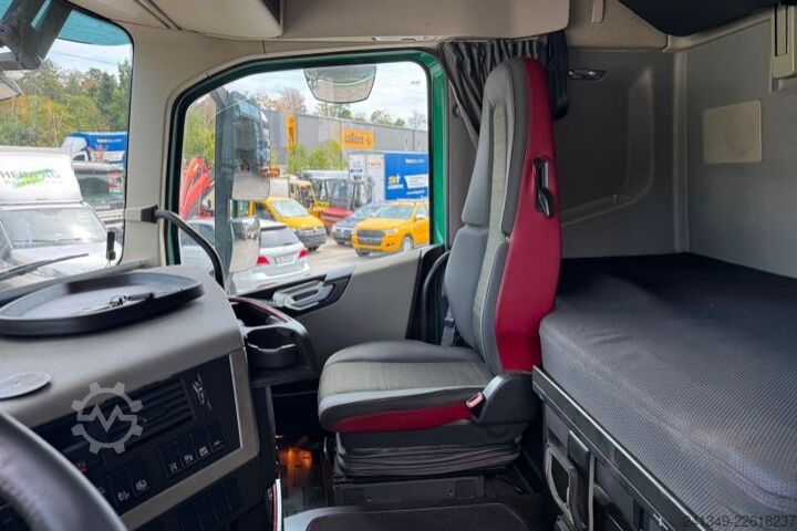Standard tractor unit VOLVO FH-460 4x2