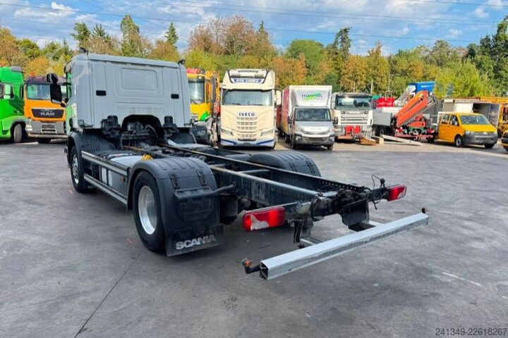 LKW-Fahrgestell SCANIA P450 4x2