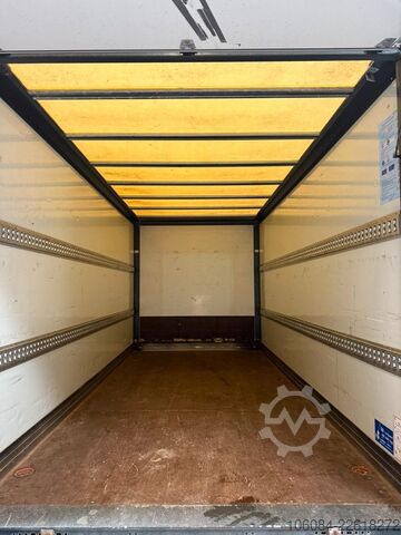 Box van MERCEDES-BENZ Sprinter 316 MAXI Koffer LBW KLIMA TEMPOMAT