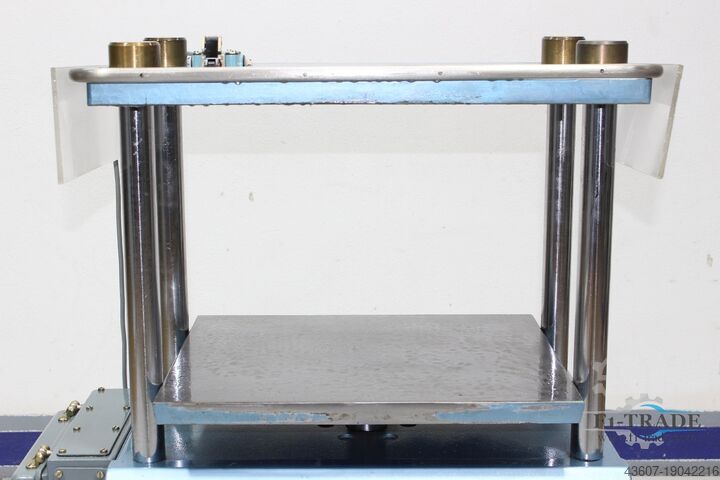 Hydraulikpresse / Hydraulic Press Tränklein ZP