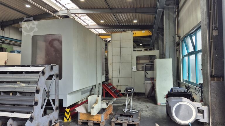Bed Type Milling Machine - Universal KIHEUNG U 1350