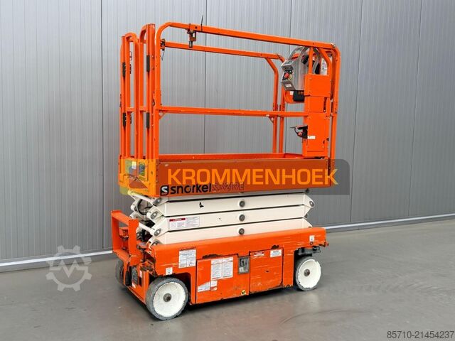 Scissor lift Snorkel S 3219 E Nieuwe Accu's