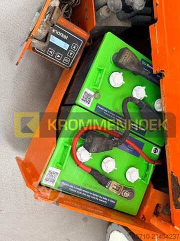 Scissor lift Snorkel S 3219 E Nieuwe Accu's