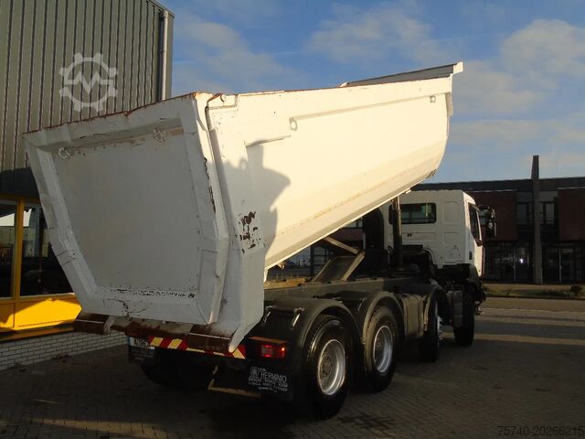 Tipper Renault Kerax 520DXI + MANUAL + SPRING + 8X4