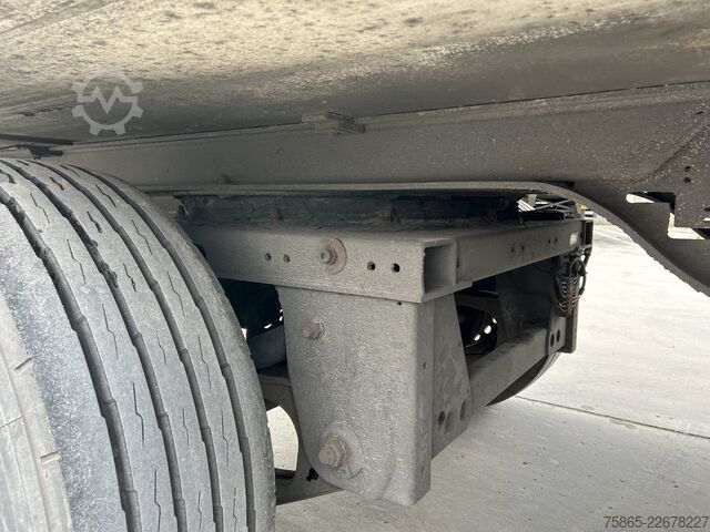 Refrigerated/freezer transport H.T.F HZO 42 / Thermo King SLXe 300 / Stuuras / Loadl...
