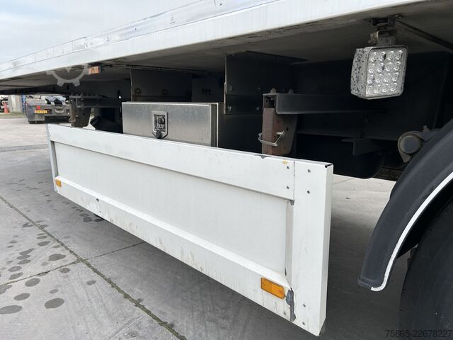 Refrigerated/freezer transport H.T.F HZO 42 / Thermo King SLXe 300 / Stuuras / Loadl...