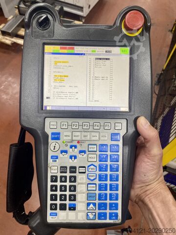 Industrial robot FANUC M-10iA/7L