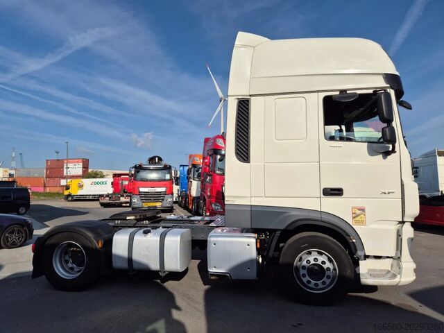 Standard-Traktor DAF XF 480 FT SUPER SPACE CAB