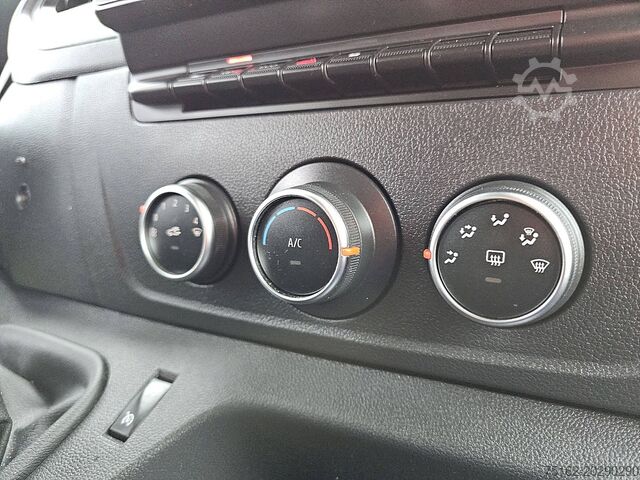 High-roof van RENAULT MASTER 2.3 L2H2 Dubbel Cabine!