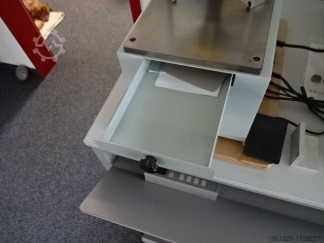 Corner round punch  DQ 80