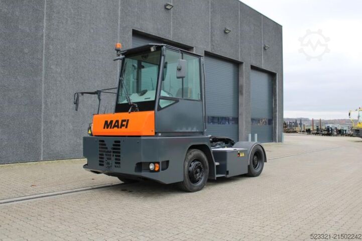 Terminal-Traktor Mafi MT25