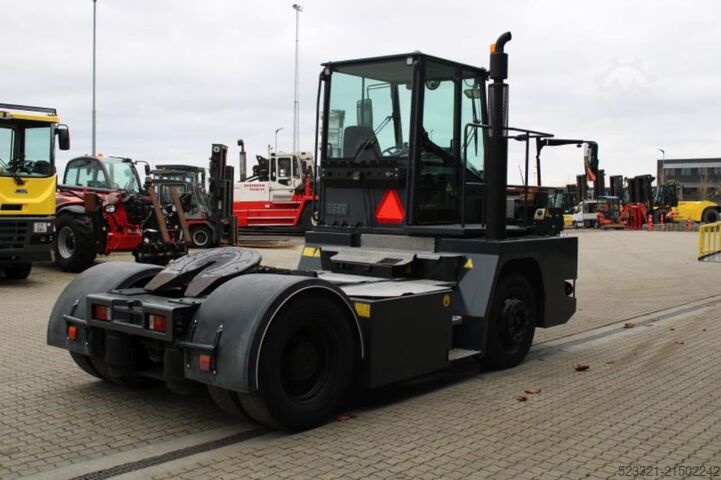 Terminal-Traktor Mafi MT25