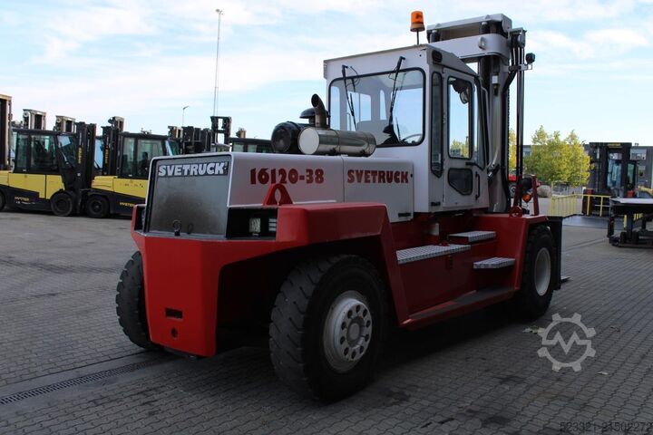 Dieselstapler SveTruck 16120-38