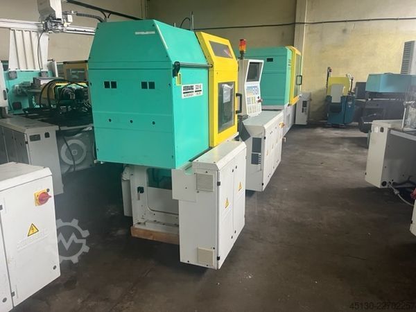 Injection molding machine Arburg 320K 700-250