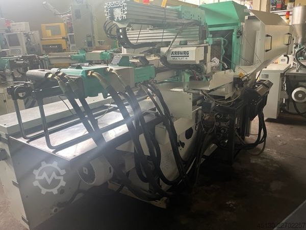 Injection molding machine Arburg 320K 700-250