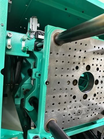 Injection molding machine Arburg 370S 700-100/100