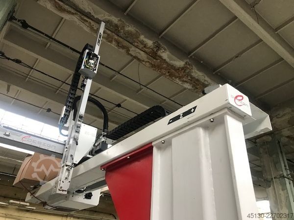 Spritzgießmaschine Ferromatik Milacron Magna T(MTs) 150-450